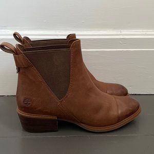 Size 11 woman’s Timberland boots